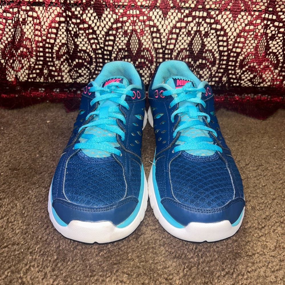 Wmns Flex 2013 Run 'Blue
Crimson'